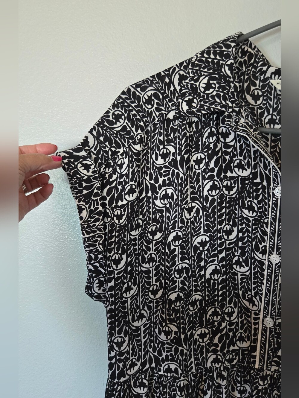 Max Studio | Black And White Printed Tiered Maxi Dress Size Medium - Picture 5 of 9